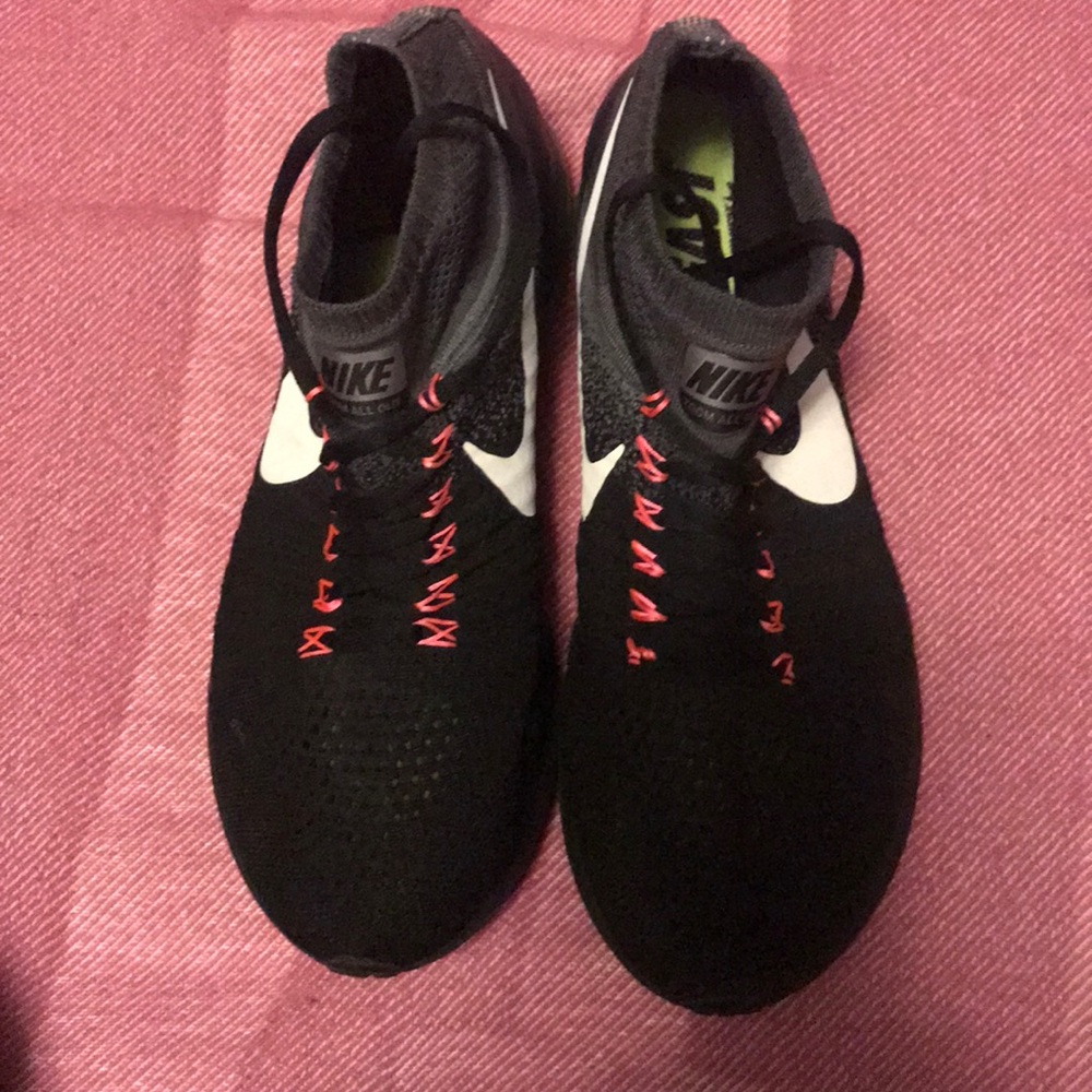 MIKE ZOOM ALL OUT FLYKNIT